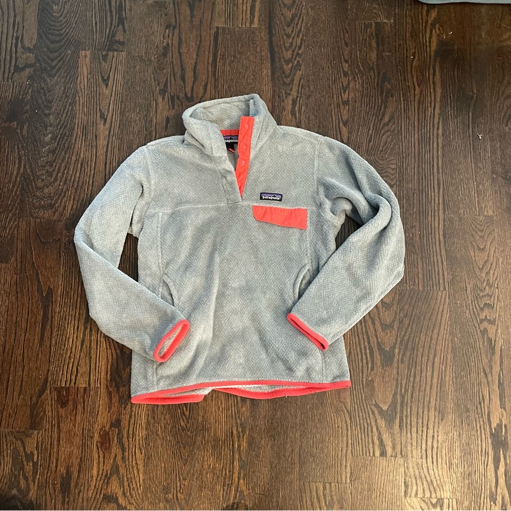 Patagonia grey gray with peach accents size small